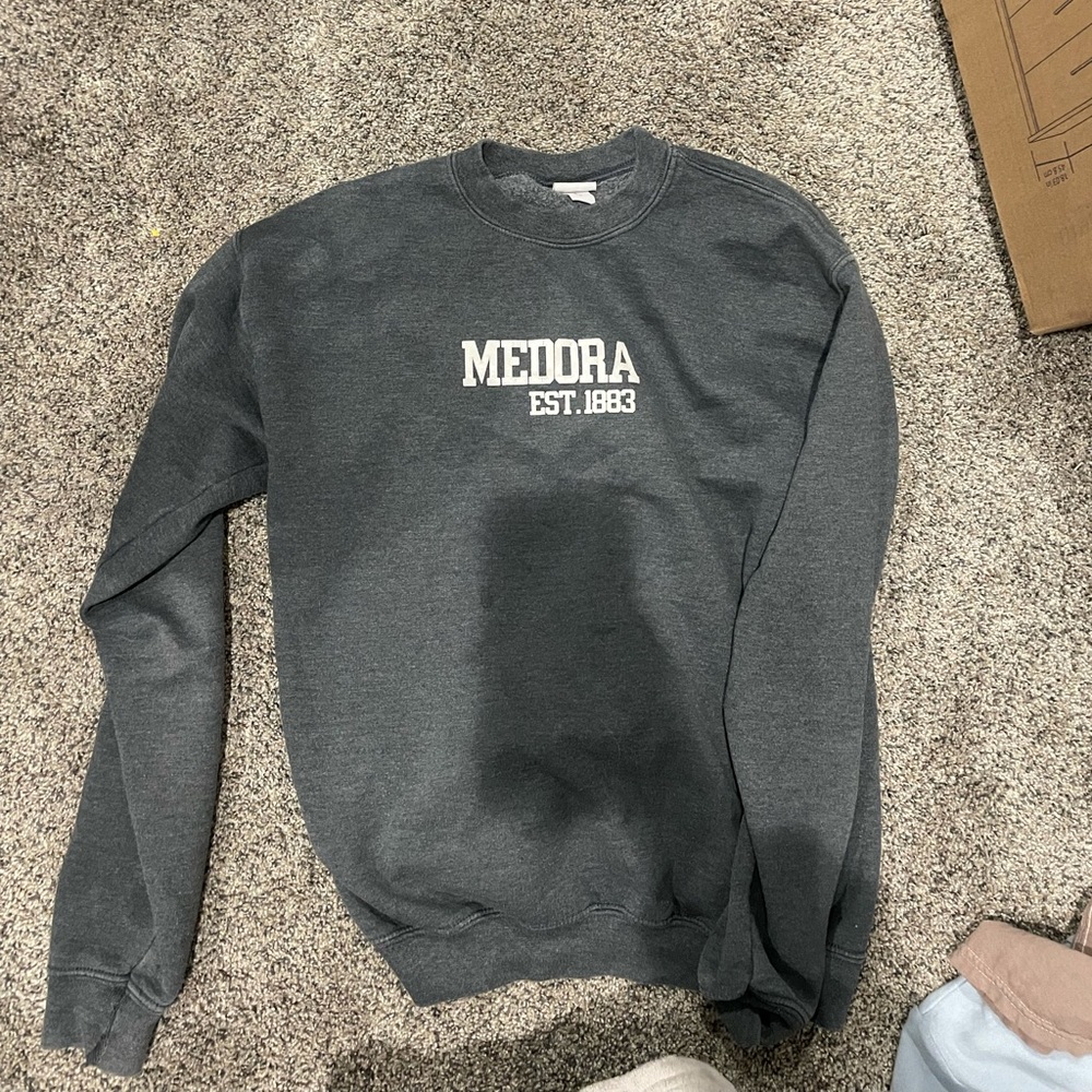 Grey graphic crewneck sweatshirt